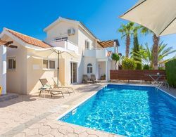 Villa Coral Aura Large Private Pool Walk to Beach A C Wifi Car Not Required Eco-friendly - 3419 Oda