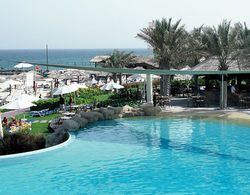 Coral Beach Resort Sharjah Havuz