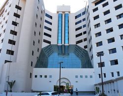 Hotel Corona Plaza Dış Mekan