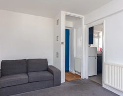 Cosy 1 Bedroom Apartment in Earlsfield, SW London Oda Düzeni