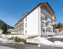 Cosy Apartment in Mauterndorf With Balcony, Ski and Nature Dış Mekan