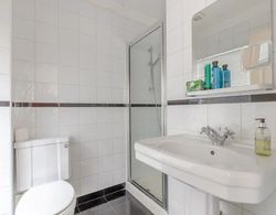 Cosy Self-contained Studio in Aldgate Banyo Tipleri