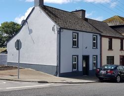 Cosy Townhouse on The Hill in Ireland Dış Mekan