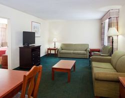 Country Inn & Suites By Carlson Hiram Genel