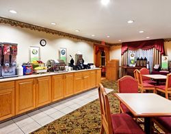 Country Inn & Suites by Radisson, Harrisburg NE Yeme / İçme