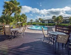 Countryside Inn & Suites Orlando Havuz