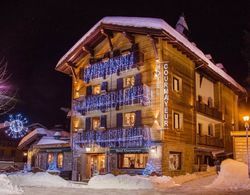 Hotel Courmayeur Dış Mekan