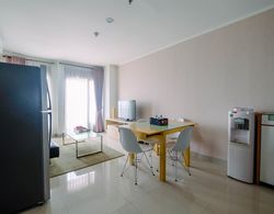Cozy 2BR Apartment with Sofa Bed at Tamansari Semanggi İç Mekan