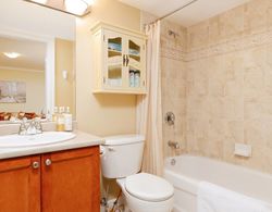 Cozy 3bdr in North Vancouver Banyo Tipleri