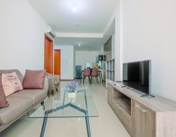Cozy and Minimalist 2BR Green Bay Condominium Apartment İç Mekan
