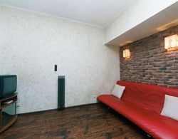 Cozy apartment near Palace Ukraine Oda Düzeni