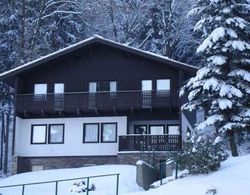 Cozy Chalet in Dolní Brusnice With Shared Swimming Pool Öne Çıkan Resim