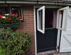 Cozy Holiday Home in Bergen op Zoom With Garden Dış Mekan