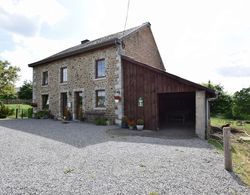 Cozy Holiday Home in Rendeux With Fenced Garden Dış Mekan