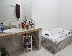 Cozy Home On The Amazon Border Banyo Tipleri