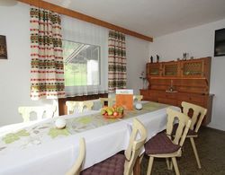 Cozy Apartment in Aschau im Zillertal near Ski Lift Yerinde Yemek