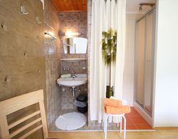 Cozy Apartment in Niedernsill With Garden Banyo Tipleri