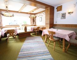 Cozy Apartment in Niedernsill With Garden Yerinde Yemek
