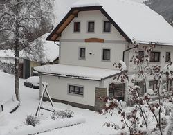 Cozy Apartment in Sankt Margarethen im Lungau near Ski Lift Dış Mekan