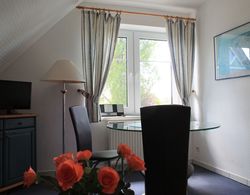 Cozy Apartment in Zingst Germany With Garden Yerinde Yemek