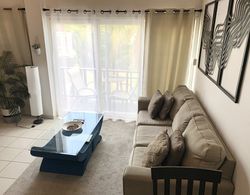 Cozy one-bedroom & mezzanine apartment İç Mekan