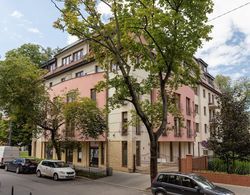 Apartment Cracow Trynitarska by Renters Dış Mekan