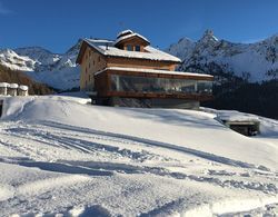 Crest Alpine Lodge & Spa Öne Çıkan Resim