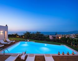 Creta Blue Boutique Hotel & Suites Havuz