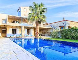 Cretan Mansion with Heated Swimming Pool Dış Mekan