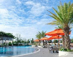 Crimson Resort & Spa Mactan Havuz