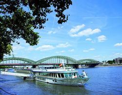 Crossgates Hotelship Nizzaufer - Frankfurt Öne Çıkan Resim