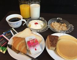 Hotel Crown Hills Takaoka Kahvaltı