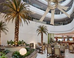 Crowne Plaza Doha-The Business Park Yeme / İçme