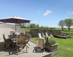 Cushy Holiday Home in La Roche en Ardenne With Fenced Garden Oda Düzeni