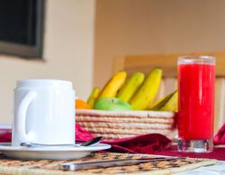 Cycad Entebbe Guest House Kahvaltı