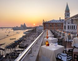Hotel Danieli Venice Yerinde Yemek