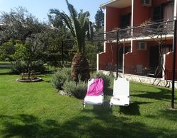 Dassia Beach Pension Dış Mekan