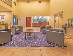 Days Inn by Wyndham Rockdale Texas Genel