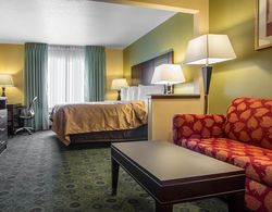 Days Inn & Suites by Wyndham Bloomington/Normal IL Genel