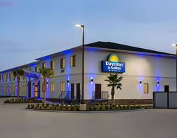 Days Inn & Suites by Wyndham Greater Tomball Öne Çıkan Resim