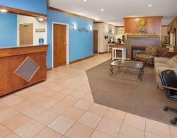 Days Inn & Suites by Wyndham Kokomo Genel