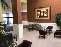 Days Inn & Suites by Wyndham Tallahassee Conf Center I-10 Genel
