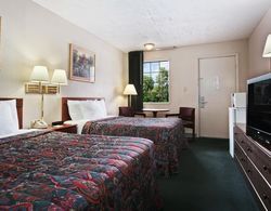 Days Inn & Suites by Wyndham Terre Haute Genel
