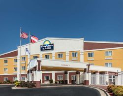 Days Inn & Suites by Wyndham Union City Genel