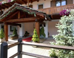 Hotel de Champoluc Dış Mekan