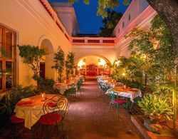 Hotel De L'Orient Pondicherry Yerinde Yemek