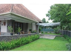 De Riau Cottage by HouseinBandung Dış Mekan