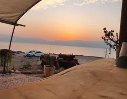 Dead Sea Camping Öne Çıkan Resim