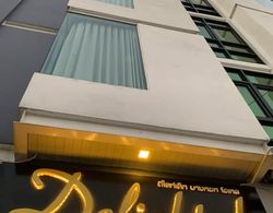 Delighted Bangkok Hotel Dış Mekan