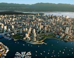 Delta Hotels Vancouver Downtown Suites Genel